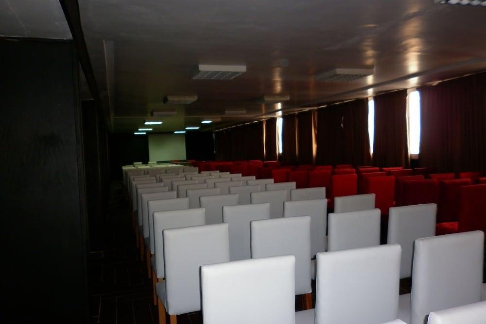 Hotel Oscar ราบัต ภายนอก รูปภาพ