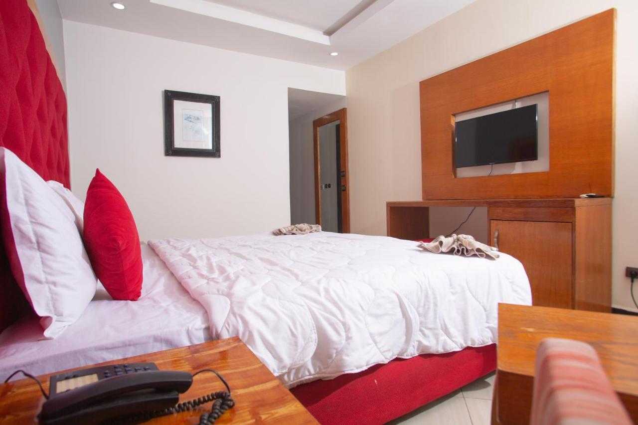 Hotel Oscar ราบัต ภายนอก รูปภาพ