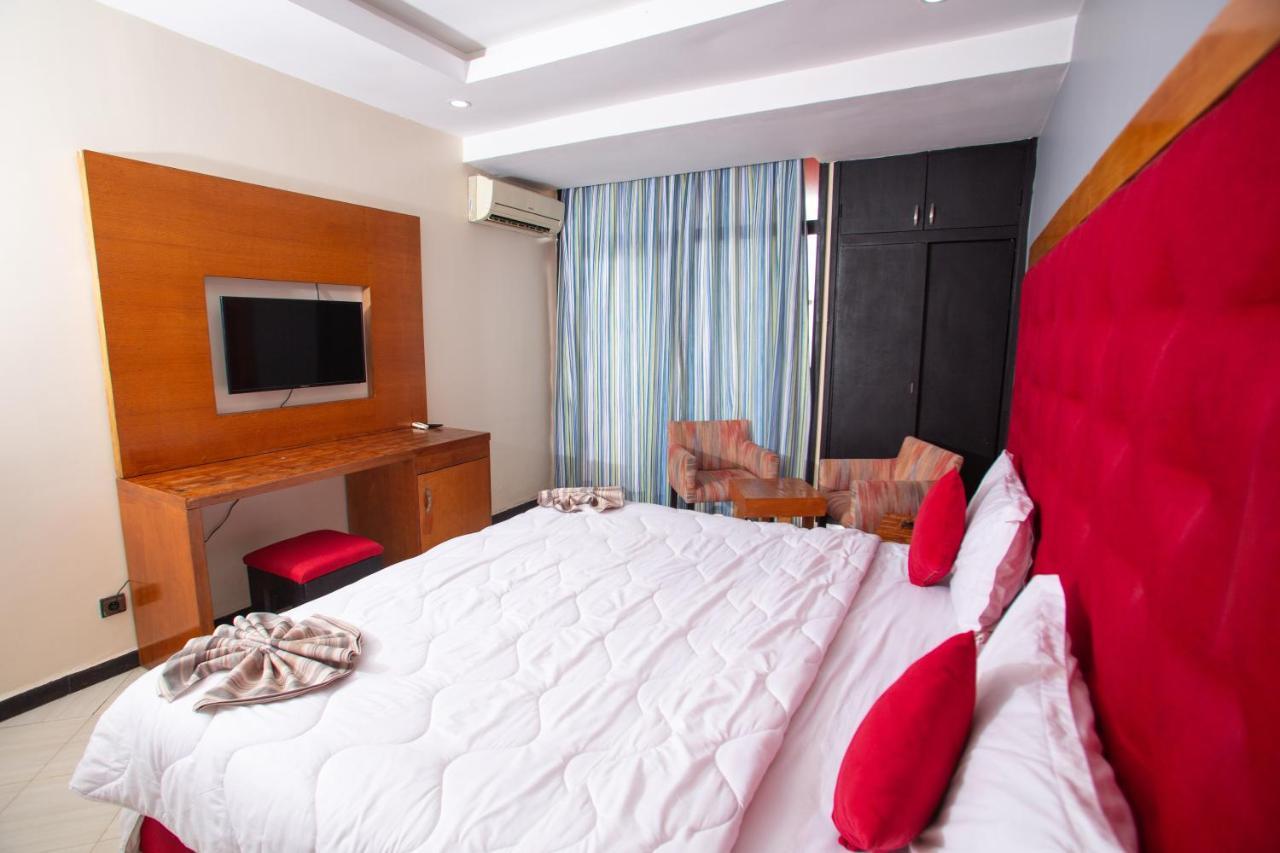 Hotel Oscar ราบัต ภายนอก รูปภาพ