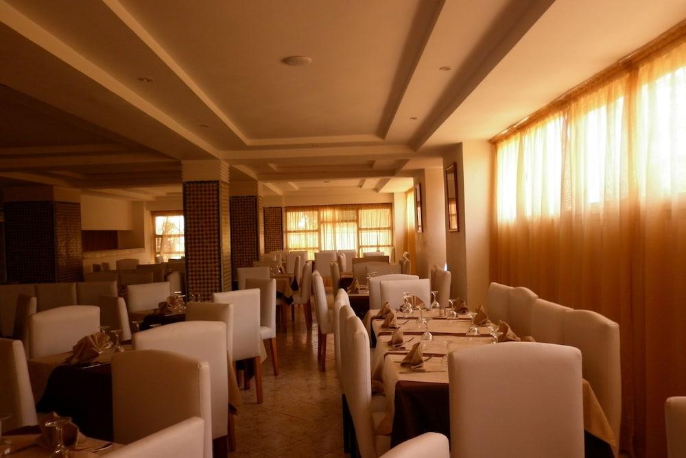 Hotel Oscar ราบัต ภายนอก รูปภาพ
